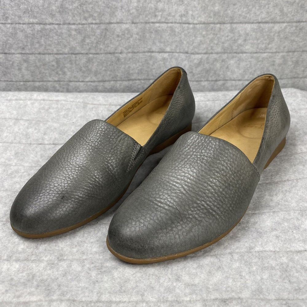 Dansko Gray Leather Flats